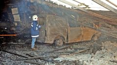 Estado en que acab� la nave en el incendio de hace 8 a�os