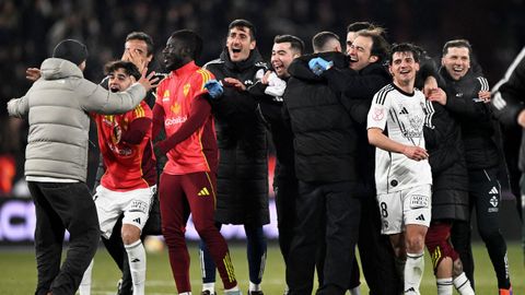 Los jugadores del Albacete celebran la victoria ante el Real Madrid en los octavos de final de Copa del Rey.