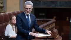 El ministro de Hacienda, Arcadi Espa�a, este jueves durante la celebraci�n de una sesi�n extraordinaria del Pleno del Congreso.