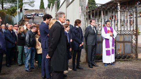 Mariano Rajoy estuvo rodeado de familiares y amigos durante la ceremonia f�nebre