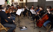 Alumnos de diferentes puntos de A Mari�a y Ortegal se forman en el conservatorio viveirense. 