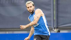 David Mella, durante la sesi�n de entrenamiento de este jueves en el D�por Training Center.
