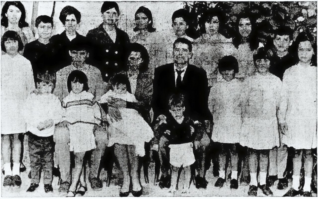 Madres a los veinte, una jovencísima Galicia y una España sin comunidades: así éramos en 1975