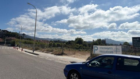 El espacio reabre por segundo verano consecutivo para aliviar la falta de estacionamiento en una de las zonas m�s concurridas del municipio durante la temporada estival.