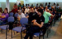 El p�blico llen� el sal�n de sesiones, e incluso hubo vecinos que siguieron el pleno de pie.