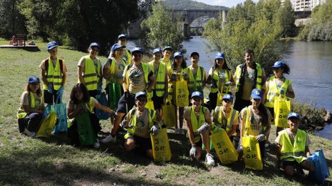 Limpieza del Mio en el 2019 en Ourense 