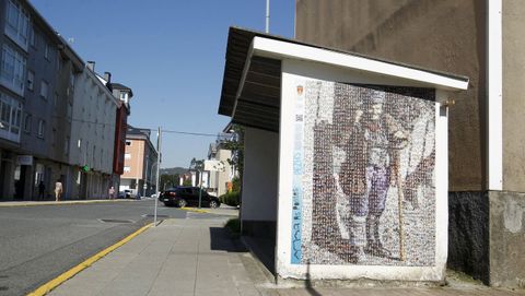 Homaneje a Xaqu�n das Herbas, de Xurxo Guiti�n, en la avenida Habana, en el poblado de Barreiro