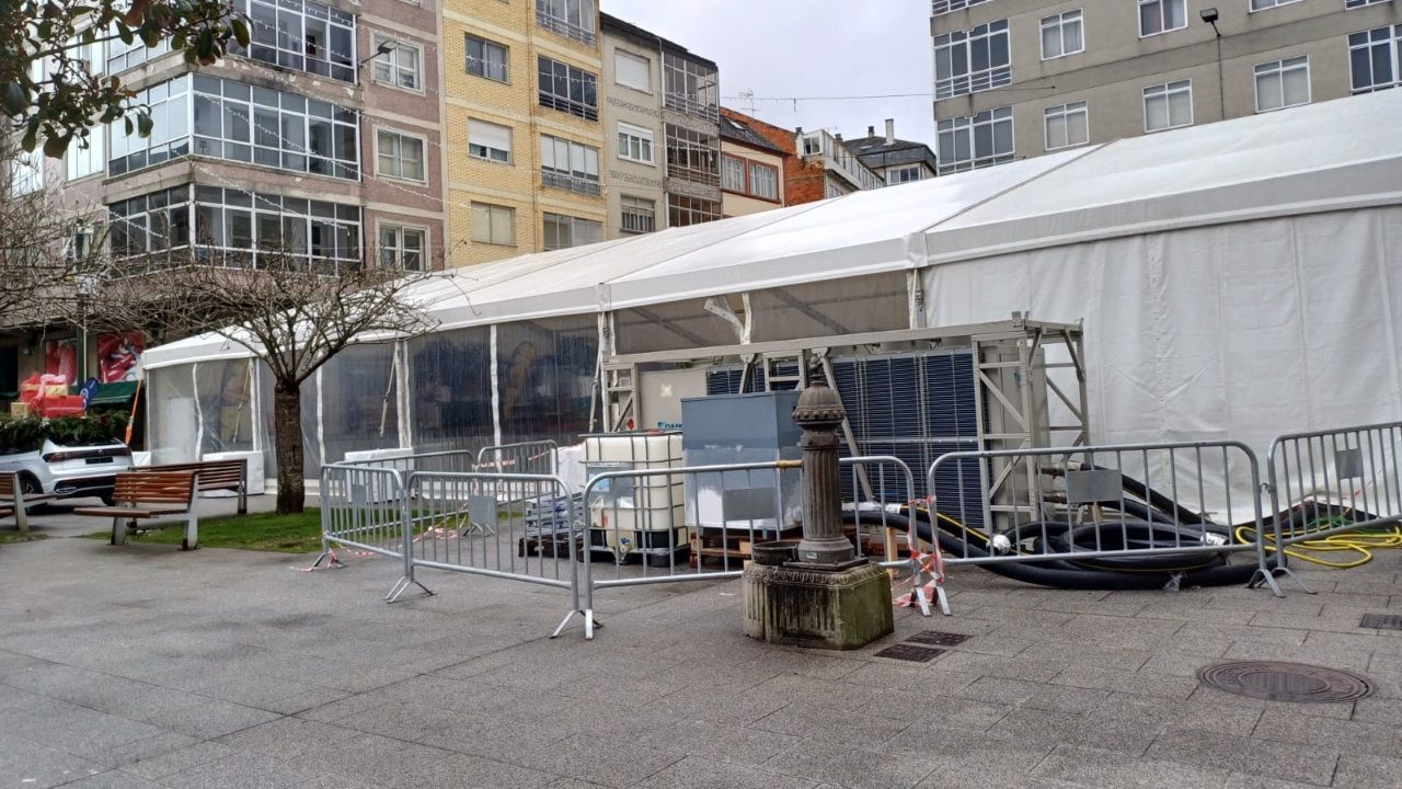 El Concello de Lugo suspende la pista de hielo de A Milagrosa por riesgo en la seguridad de los usuarios