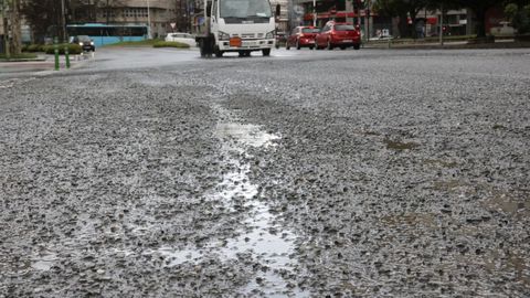 Baches en la avenida Alcalde�P�rez Ard�