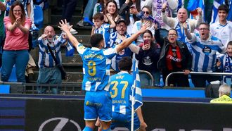 Zakaria celebra el gol de No� contra el Legan�s
