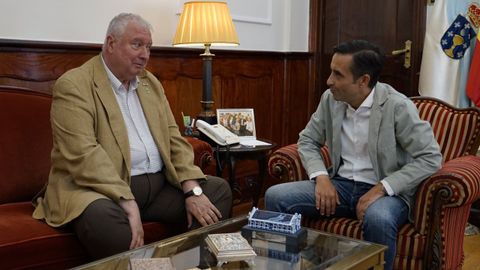 �ngel del Real Abella e Jos� Manuel Rey Varela.