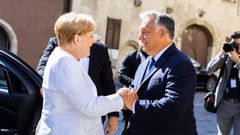 Merkel y Orb�n conmemoran en Sopron la primera gran fuga pac�fica de ciudadanos de la Alemania comunista en 1989
