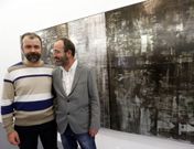 Negro, izquierda, inaugur� estos d�as exposici�n