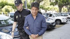 Juan Carlos Pernas, llegando a la Audiencia Provincial de Lugo en el 2013.