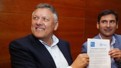 Telmo Mart�n, a la izquierda