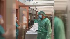 Emotiva salida del segundo paciente con coronavirus de la uci del Chuac