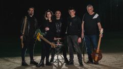 Integrandas da banda Z�nzar, que este s�bado ten concerto en Carballo 