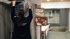 Colocaci�n de cabina electoral en el Centro de Novas Tecnolox�as del Concello