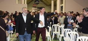 Dono, con Besteiro, llen� el Pazo de Congresos: m�s de 700 sillas, seg�n la organizaci�n, que no llegaron. 