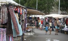 La normativa que rige el mercadillo de Cambados se ha quedado obsoleta. 