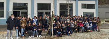Un nutrido grupo de alumnos del colegio Jaime Balmes realizaron una visita guiada por el complejo minero de San Finx. 