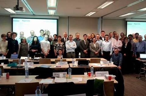 Los representantes de los grupos europeos liderados por la USC se reunieron ayer en Bruselas