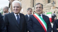 El exalcalde de Palermo, Leoluca Orlando, con el presidente de la Rep�blica italiana, Sergio Mattarella (a la izquierda)