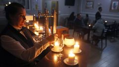 Hosteleros de Lugo secundaron el acto simb�lico de protesta con el apag�n de cinco minutos