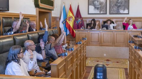 Imagen del pleno ordinario del Ayuntamiento de Santiago del pasado mes de julio