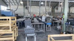 Imagen de archivo de la nave de elaboraci�n de pizarra de Irosa en Carballeda de Valdeorras.