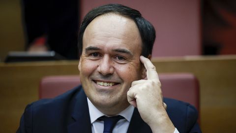 Juanfran Prez Llorca, durante el pleno celebrado este jueves para investirlo como nuevo presidente de la Generalitat en sustitucin de Carlos Mazn.