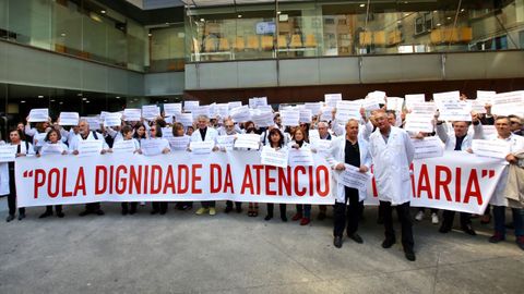 Huelga de mdicos de los centros de salud de Vigo tras la dimisin de los jefes de servicio