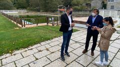 Visita del secretario xeral de deporte de la Xunta a las piscinas de Bande