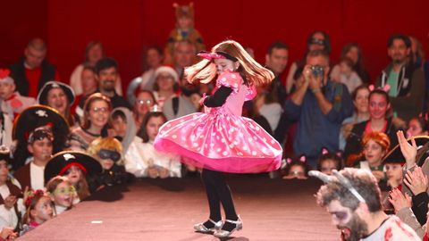 Festival infantil de disfraces en Santiago