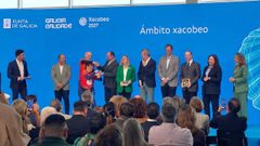 Discamino se subi� al escenario para obtener su reconocimiento