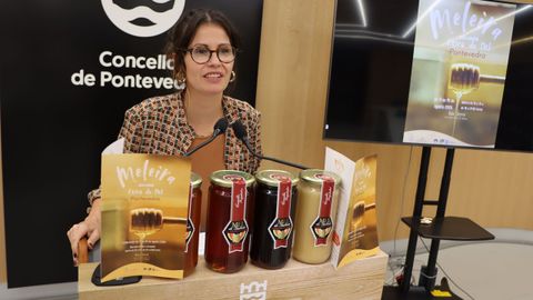 Anabel Gulas durante la presentacin de la XXXV Feira do Mel de Pontevedra