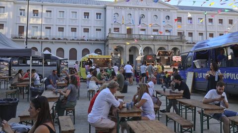 La Festa da Cervexa Artesana se celebr� en la plaza de Armas en agosto sin estudio de impacto ac�stico, pero las mediciones acreditaron que se rebasaron los l�mites.