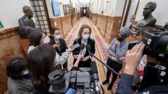 La portavoz del Grupo Popular en el Congreso, Cuca Gamarra, hoy ante los medios.