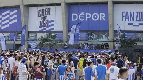 Riazor ,Fan Zone ambiente deportivista.

