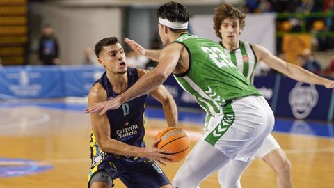 El cobista Diogo Brito destac en la victoria del COB en el Pazo ante el Betis en la primera vuelta.