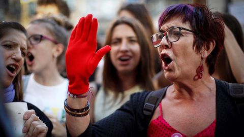 Concentraci�n en Pamplona contra el auto que deja en libertad a los miembros de La Manada