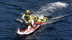 Foto de archivo de una intervenci�n de los Bombeiros de Pontevedra en el r�o L�rez