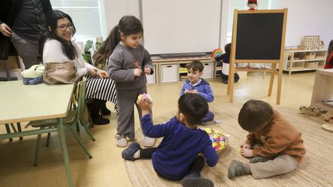Las jornadas comienzan en la �asamblea�, donde todos se juntan y hablan de su d�a.