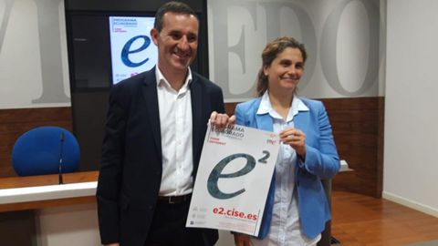 Javier Cuesta y Cecilia Bethencourt en la presentaci�n del programa �e2 estudiante x emprendedor�