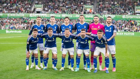 Once inicial del Real Oviedo ante el Racing