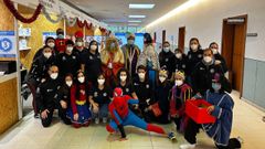 Melchor, Gaspar y Baltasar visitaron Expourense y saludaron a los equipos que estaban con la campa�a de vacunaci�n infantil