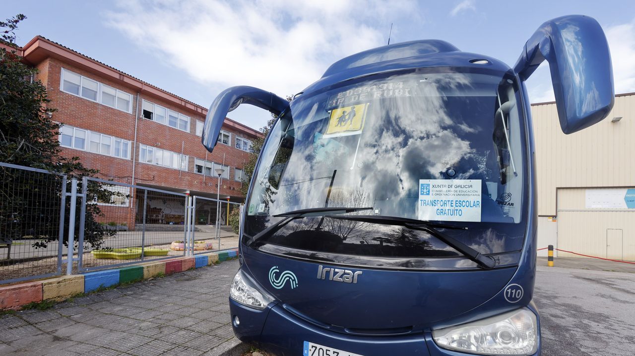 La Xunta estudia modificar el horario de los autobuses del CEIP Rubiáns