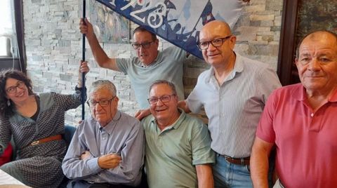 Homenaxe aos fundadores da Pe�a Celtista de Noia.