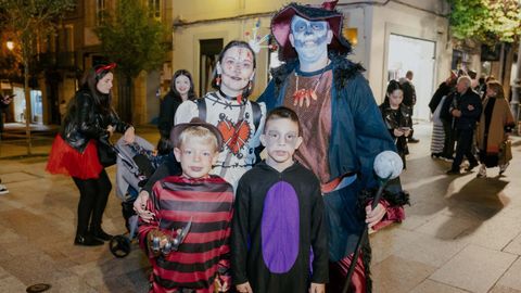 Las familias ourensanas salieron  a celebrar Halloween.