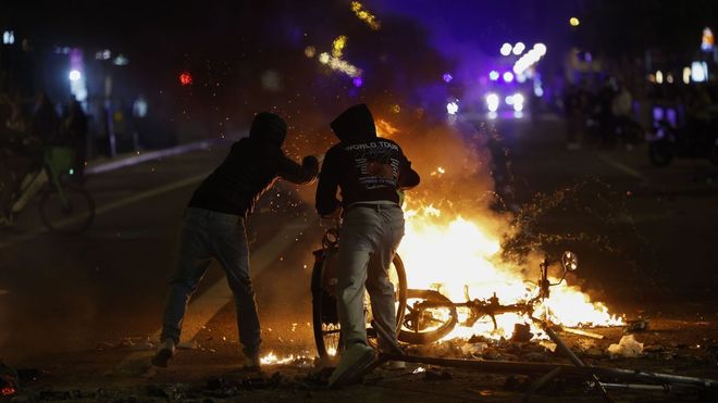Disturbios en Barcelona el 24 de octubre tras una convocatoria organizada por redes sociales